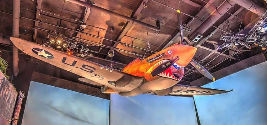 a plane at the world war ii museum in new orleans