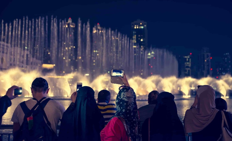 The Bellagio Fountains at night