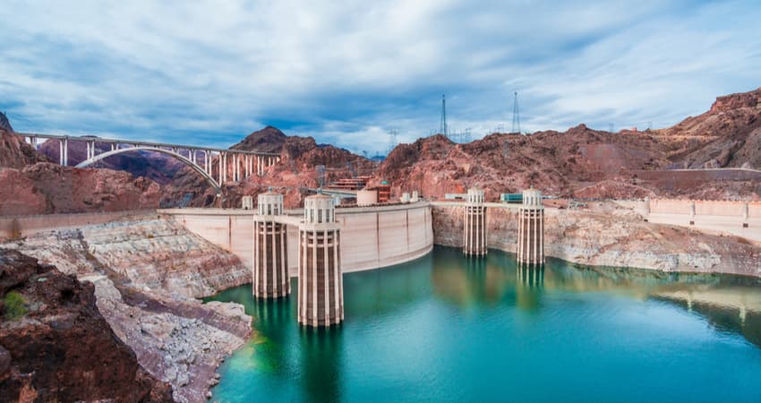 the hoover dam at lake mead in nevada