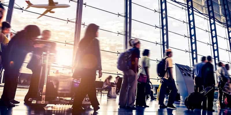 passengers rush through the jfk airport in queens in new york city