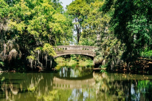a stone bridge in city park