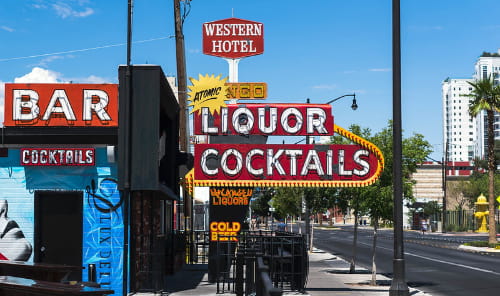 outside of atomic liquors las vegas